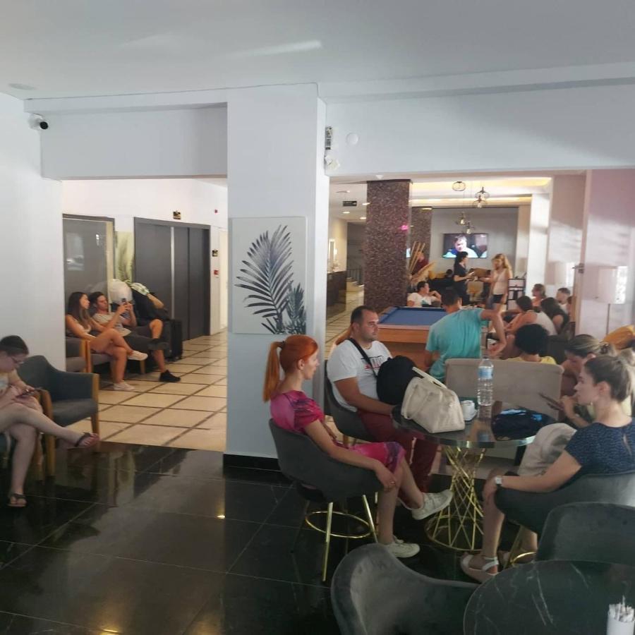 Roxx Royal Hotel Κουσάντασι Εξωτερικό φωτογραφία