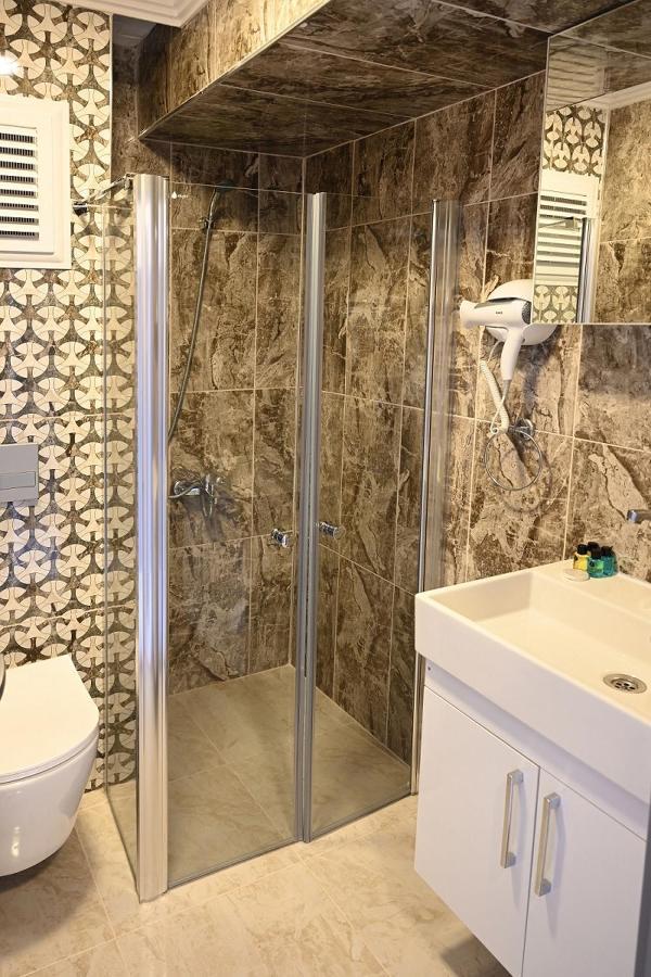 Roxx Royal Hotel Κουσάντασι Εξωτερικό φωτογραφία