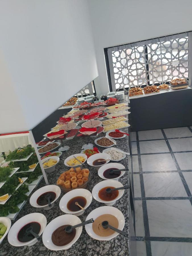 Roxx Royal Hotel Κουσάντασι Εξωτερικό φωτογραφία