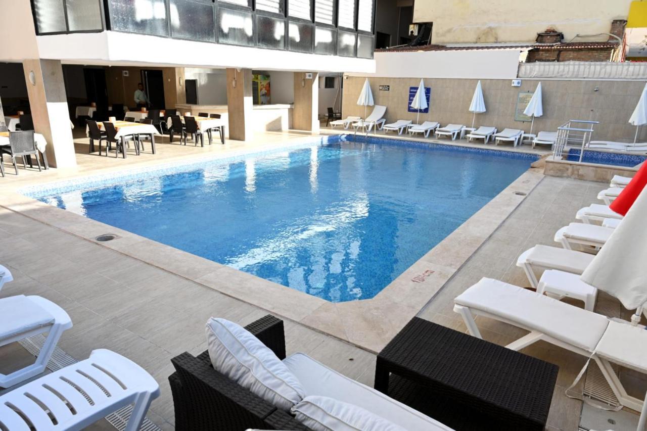 Roxx Royal Hotel Κουσάντασι Εξωτερικό φωτογραφία