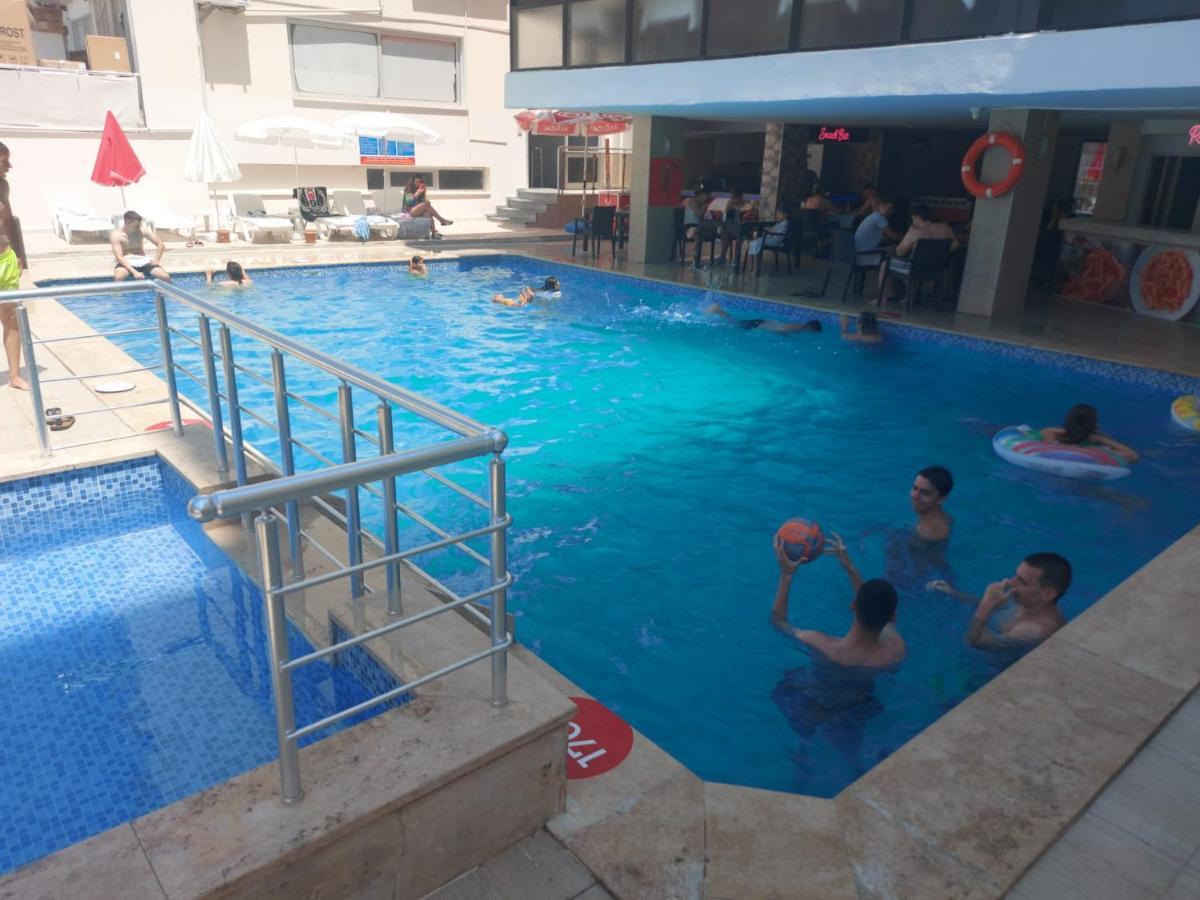 Roxx Royal Hotel Κουσάντασι Εξωτερικό φωτογραφία