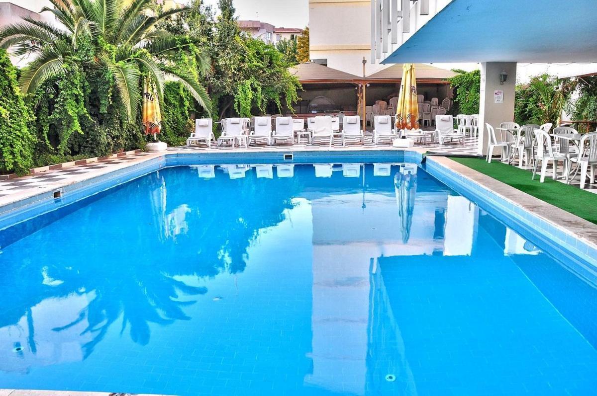 Roxx Royal Hotel Κουσάντασι Εξωτερικό φωτογραφία